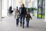 Amsterdam 11 januari 2014
Connie Breukhoven gaat winkelen met haar kleinkinderen in het gelderlandplein waar een half uur later een schietpartij plaats zou vinden.