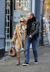 Amsterdam 13 januari 2014
Connie Breukhoven met nieuwe vriend Eugene v  Dun op de cornelis schuytstraat.
