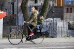 Amsterdam 22 januari 2014
Doutzen Kroes met haar zoontje op de fiets in Amsterdam. Tijdstip 12.30 uur
