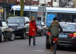 Amsterdam 22 januari 2014
Gigi Ravelli stapt na afspraak met vriendin in een taxi.