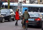 Amsterdam 22 januari 2014
Gigi Ravelli stapt na afspraak met vriendin in een taxi.