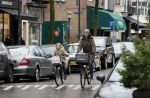 Amsterdam 11 januari 2013
Isa Hoes met dochter Vlinder op de fiets in amsterdam zuid.