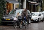 Amsterdam 11 januari 2013
Isa Hoes met dochter Vlinder op de fiets in amsterdam zuid.
