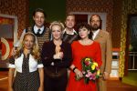 Haarlem 12 januari 2013
Premiere Liefde Half om Halfï¿½
metHenriï¿½tte Tol, Rick Engelkes, Kees Boot, Lone van Roosendaal, Camilla Siegertz en Jelle de Jong in de schouwburg van Haarlem.