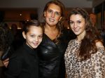 Zaandam 14 januari 2014
Premiere Danny de Munk en Henk Poort in het zaantheater. Jenny de Munk met kinderen