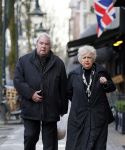 Amsterdam 13 januari 2013
Joop v Zijl met zijn vrouw op de cornelis schuytstraat.