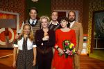 Haarlem 12 januari 2013
Premiere Liefde Half om Halfï¿½
metHenriï¿½tte Tol, Rick Engelkes, Kees Boot, Lone van Roosendaal, Camilla Siegertz en Jelle de Jong in de schouwburg van Haarlem.