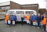 Volendam 22 januari 2014
Monique Smit ontvangt speciale Donald Duck op haar basisschool van vroeger.