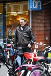 Amsterdam 9 januari 2013
Ursul de Geer doet boodschappen bij de albert Heijn