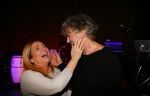 Amsterdam 26 januari 2015
CD presentatie Angela Groothuizen in people's place.
Angela treedt op met dochter Nona en haar andere dochter Lola filmt het concert.
Man Rob Mooij is natuurlijk ook aanwezig.