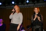 Amsterdam 26 januari 2015
CD presentatie Angela Groothuizen in people's place.
Angela treedt op met dochter Nona en haar andere dochter Lola filmt het concert.
Man Rob Mooij is natuurlijk ook aanwezig.