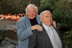 Alphen aan de Rijn 22 januari 2015
Presentatie nieuwe bassie en adriaan film.
Aad van Toor (Adriaan), Fedor Rossem (Boef Linke Leo), Job Bovelander (Koen), Janouk Kelderman (Keet!), Peter Sterk (Boef 1001) en Bas van Toor (Bassie) in Avifauna