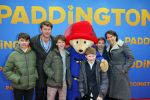 Amsterdam 8 februari 2015
Premiere Paddington in Pathe Arena met stemmencast Beau v Erven Dorens en Lange Frans.
Beau met zijn vrouw Selly en hun kinderen
