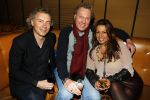 Amsterdam 26 januari 2015
CD presentatie Angela Groothuizen in people's place.
Angela treedt op met dochter Nona en haar andere dochter Lola filmt het concert.
Man Rob Mooij is natuurlijk ook aanwezig.
Bob Lewis Bart Brom en Esther Oosterbeek