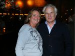 Amsterdam 26 januari 2015
CD presentatie Angela Groothuizen in people's place.
Angela treedt op met dochter Nona en haar andere dochter Lola filmt het concert.
Man Rob Mooij is natuurlijk ook aanwezig.
Bob Sikkes met een kennis