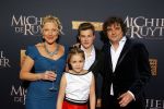 Amsterdam 26 januari 2015
Premiere Michiel de Ruyter film in het scheepvaartmuseum met de cast:
de hoofdrolspelers Frank Lammers, Sanne Langelaar, Barry Atsma, Egbert-Jan Weeber, Derek de Lint, Hajo Bruins,  Lieke van Lexmond, Lukas Dijkema, Pip Pellens, Jelle de Jong, Nils Verkooijen, Jules Croiset, Jada Borsato, Tygo Gernandt, Roeland Fernhout, Victor LÃ¶w, Joost Koning, Isa Lammers, Bas van Prooijen, Michael Nierse, Ids van der Krieke, Rein Hofman, Rene van Asten en Tim de Zwar.
Frank lammers met vrouw en kinderen