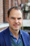 Amsterdam 2 februari 2015Presentatie helden van Frits en Barbara Barend. Op de cover staan Guus Hiddink en Frank de Boer.In het blad staan oa interviews met Jorien ter Mors Thijsje Oenema en Kai Reus.De presentatie was bij gassan diamonds.