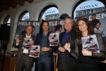 Amsterdam 2 februari 2015
Presentatie helden van Frits en Barbara Barend. Op de cover staan Guus Hiddink en Frank de Boer.
In het blad staan oa interviews met Jorien ter Mors Thijsje Oenema en Kai Reus.
De presentatie was bij gassan diamonds.