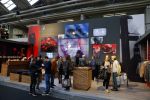 Amsterdam 26 januari 2015
Winston Post draait als dj op de buddha to buddha stand op de modefabriek in de rai.
Goldbergh van Sandra Peet heeft een mooie stand.
Portare heeft twee neiwue merken. Pierre v Hooijdonk staat er met Metro Sneakers.
Mooie container als stand en Goosecraft heeft een hele mooie stand.