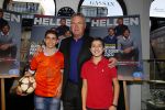 Amsterdam 2 februari 2015
Presentatie helden van Frits en Barbara Barend. Op de cover staan Guus Hiddink en Frank de Boer.
In het blad staan oa interviews met Jorien ter Mors Thijsje Oenema en Kai Reus.
De presentatie was bij gassan diamonds.
