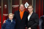 Amsterdam 8 februari 2015
Premiere Sonneveld in het nieuwe de la mar.
Hans Hugenholz met kinderen Mariska v Kolck