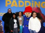 Amsterdam 8 februari 2015
Premiere Paddington in Pathe Arena met stemmencast Beau v Erven Dorens en Lange Frans.
Howard Komproe met dochters
