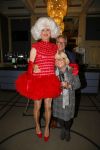 Amsterdam 28 januari 2015
Boekpresentatie Willeke Alberti in Carre.
Johnny de Mol reikt het eerste boek uit aan zijn moeder Willeke en Belinda Meuldijk die het boek geschreven heeft.
Ook zoon Kai  en zijn vrouw met zoon Finn zijn natuurlijk aanwezig
Jeroen en Herma Krabbe