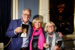 Amsterdam 28 januari 2015
Boekpresentatie Willeke Alberti in Carre.
Johnny de Mol reikt het eerste boek uit aan zijn moeder Willeke en Belinda Meuldijk die het boek geschreven heeft.
Ook zoon Kai  en zijn vrouw met zoon Finn zijn natuurlijk aanwezig
Jeroen en Herma Krabbe