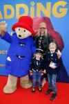 Amsterdam 8 februari 2015
Premiere Paddington in Pathe Arena met stemmencast Beau v Erven Dorens en Lange Frans.
Jetteke v Lexmond met kinderen