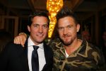 Amsterdam 28 januari 2015
Boekpresentatie Willeke Alberti in Carre.
Johnny de Mol reikt het eerste boek uit aan zijn moeder Willeke en Belinda Meuldijk die het boek geschreven heeft.
Ook zoon Kai  en zijn vrouw met zoon Finn zijn natuurlijk aanwezig