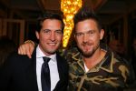 Amsterdam 28 januari 2015
Boekpresentatie Willeke Alberti in Carre.
Johnny de Mol reikt het eerste boek uit aan zijn moeder Willeke en Belinda Meuldijk die het boek geschreven heeft.
Ook zoon Kai  en zijn vrouw met zoon Finn zijn natuurlijk aanwezig
