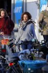 Uitdam/Amsterdam 17 januari 2015
Katja Schuurman rijdt met dochter Sammie van hun huis naar een landwinkel in Amsterdam waar ze samen boodschappen doen.