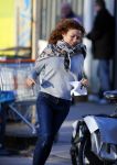 Uitdam/Amsterdam 17 januari 2015
Katja Schuurman rijdt met dochter Sammie van hun huis naar een landwinkel in Amsterdam waar ze samen boodschappen doen.