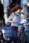 Uitdam/Amsterdam 17 januari 2015
Katja Schuurman rijdt met dochter Sammie van hun huis naar een landwinkel in Amsterdam waar ze samen boodschappen doen.