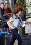 Uitdam/Amsterdam 17 januari 2015
Katja Schuurman rijdt met dochter Sammie van hun huis naar een landwinkel in Amsterdam waar ze samen boodschappen doen.