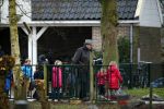Uitdam - Zuiderwoude 29 januari 2015
De vader van Katja Schuurman haaltr zijn kleindochter Sammie op van school.