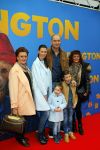 Amsterdam 8 februari 2015
Premiere Paddington in Pathe Arena met stemmencast Beau v Erven Dorens en Lange Frans.
Lange Frans met Ex danielle v Aalderen zij n kinderen en moeder en schoonmoeder