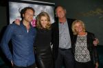 Amsterdam 20 januari 2015
Presentatie debuut boek Liza Sips in club Abe. Liza met ouders en broer