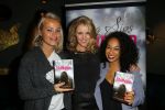 Amsterdam 20 januari 2015
Presentatie debuut boek Liza Sips in club Abe
Liza met Tess Milne en Veronica v Hoogdalem