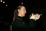 Amsterdam 26 januari 2015
CD presentatie Angela Groothuizen in people's place.
Angela treedt op met dochter Nona en haar andere dochter Lola filmt het concert.
Man Rob Mooij is natuurlijk ook aanwezig.