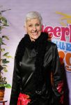 Breda 1 februari 2015
Premiere Heerlijk duurt het langst in het chasse theater.
Lucie de Lange met een kennis