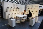 Amsterdam 26 januari 2015
Winston Post draait als dj op de buddha to buddha stand op de modefabriek in de rai.
Goldbergh van Sandra Peet heeft een mooie stand.
Portare heeft twee neiwue merken. Pierre v Hooijdonk staat er met Metro Sneakers.
Mooie container als stand en Goosecraft heeft een hele mooie stand.