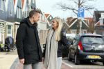 Volendam 8 februari 2015
Monique Smit zwanger met haar vriend Martijn in Volendam.