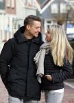 Volendam 8 februari 2015
Monique Smit zwanger met haar vriend Martijn in Volendam.