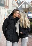 Volendam 8 februari 2015
Monique Smit zwanger met haar vriend Martijn in Volendam.