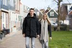 Volendam 8 februari 2015
Monique Smit zwanger met haar vriend Martijn in Volendam.