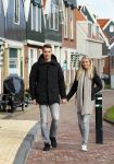 Volendam 8 februari 2015
Monique Smit zwanger met haar vriend Martijn in Volendam.