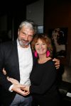 Amsterdam 4 februari 2015  
Boek presentatie van Patty Harpenau. Evert Santegoeds reikt het eerste boek uit.
Patty heeft het samen met Otto Haan gemaakt.