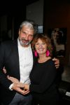 Amsterdam 4 februari 2015  
Boek presentatie van Patty Harpenau. Evert Santegoeds reikt het eerste boek uit.
Patty heeft het samen met Otto Haan gemaakt.