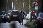 Zuiderwoude 9 februari 2015
Thijs Romer haalt dochter Sammie van school